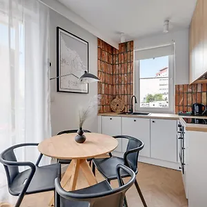 Aura 40 Center & Free Parking By Downtown Гданьск