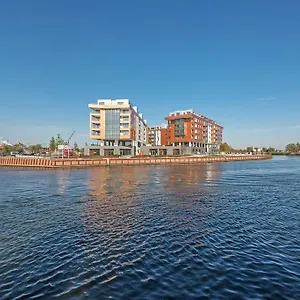 Riverside Lejlighed